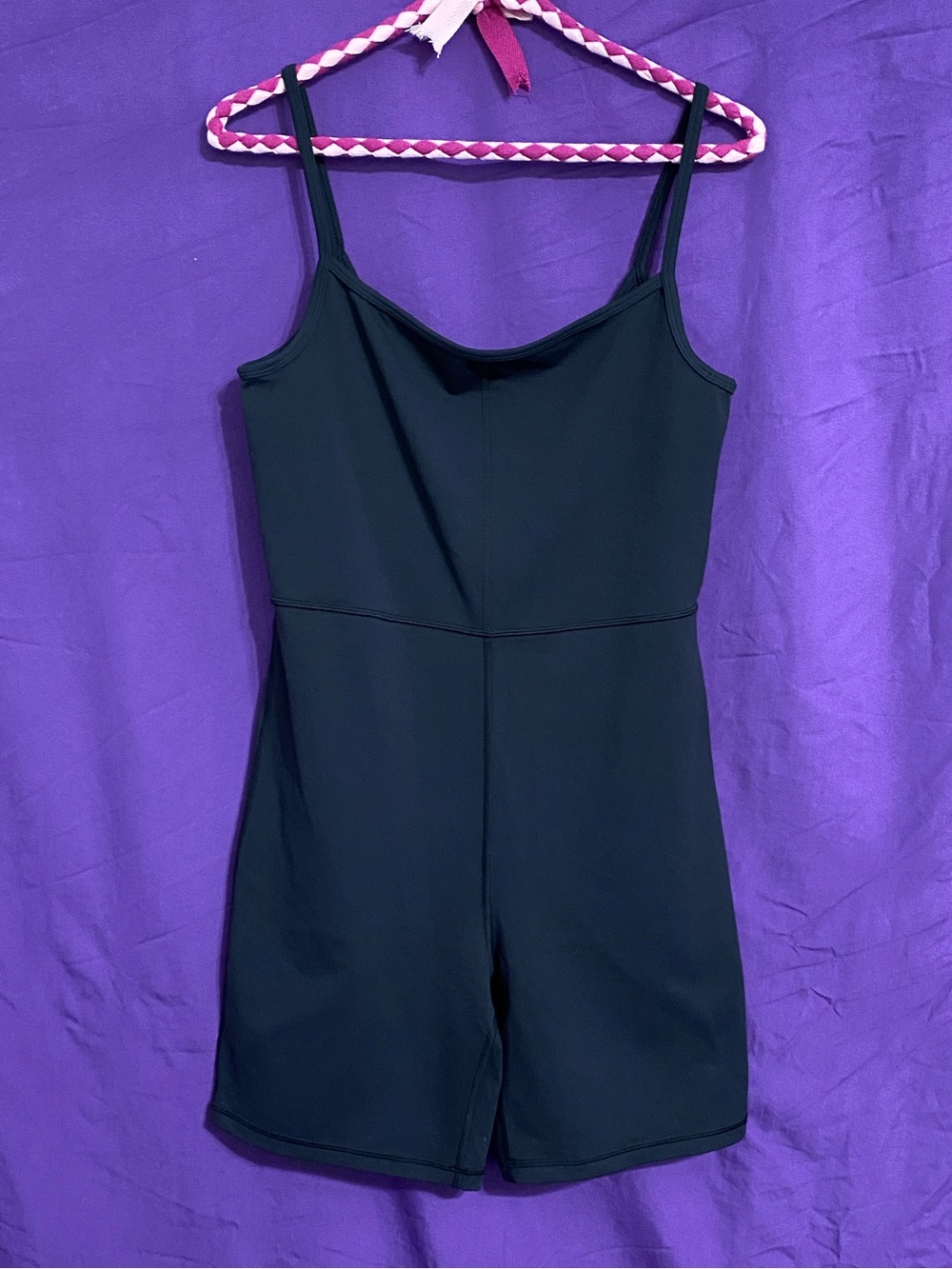 Wilfred Free Aritzia Black Freestyle Spaghetti-Strap Romper. Size L.